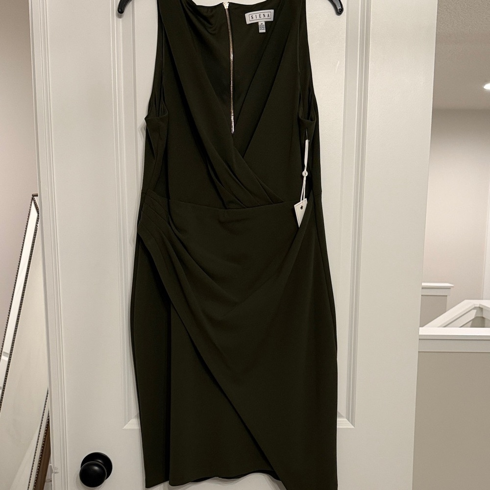 Siena lined olive green dress in size 16